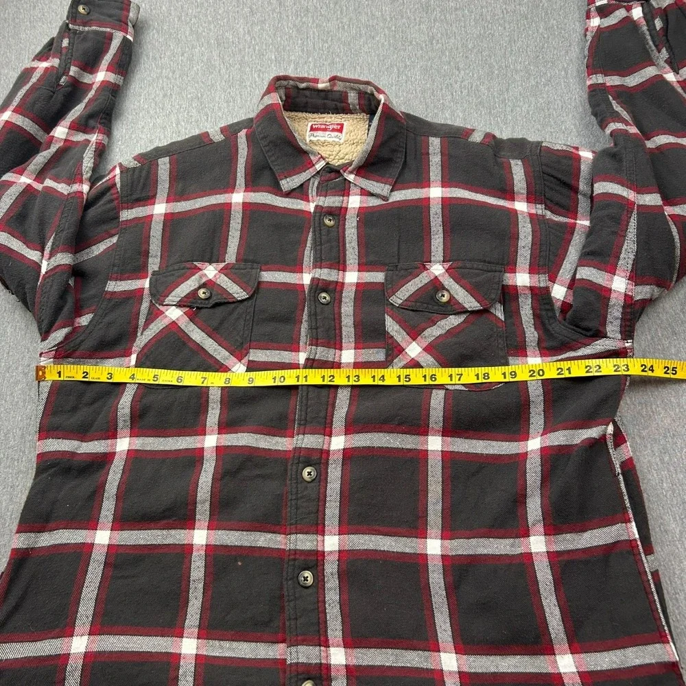 Wrangler Sherpa Lined Flannel Shacket Mens Large Brown Red Plaid Jacket Workwear